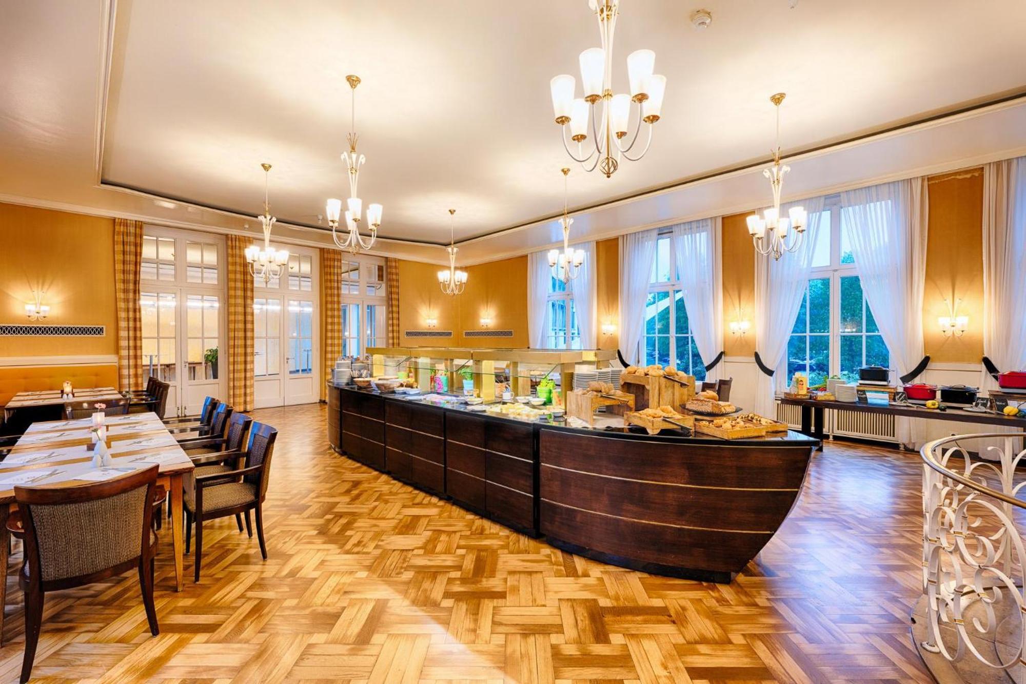 Welcome Hotel Meschede Hennesee Ngoại thất bức ảnh