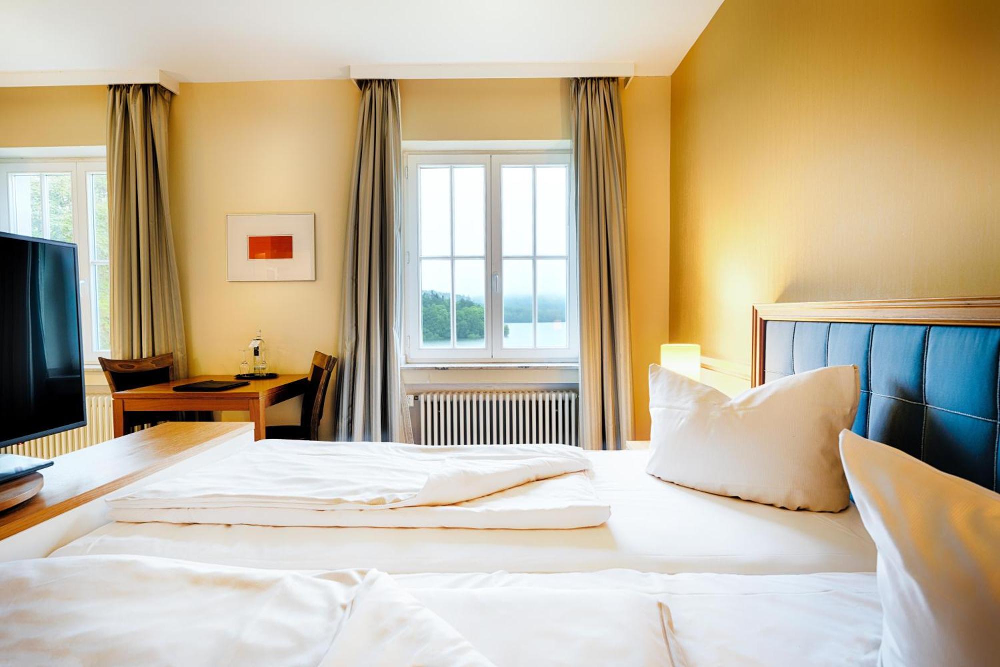 Welcome Hotel Meschede Hennesee Ngoại thất bức ảnh