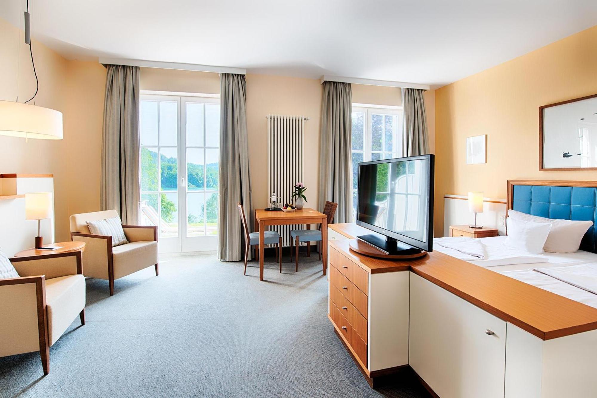Welcome Hotel Meschede Hennesee Ngoại thất bức ảnh